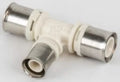 Begetube (88626330) PPSU raccord à sertir synthétique té réduit 90° FFF 26 x 16 x 26 mm