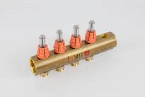 BEGETUBE Collecteur de refoulement 5/4", 4 sorties avec débitmètres, raccords M24 prémontés et 2 embouts 1/2" supplémentaires.